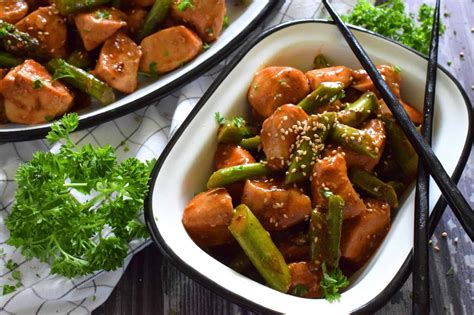 chicken-and-asparagus-teriyaki-lord-byrons-kitchen image