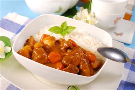 curried-pork-stew-with-potatoes-mykidstime image
