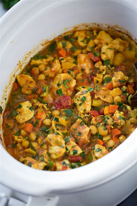 slow-cooker-chicken-and-chick-pea-tagine-cooking image