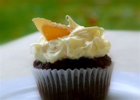 gingerbread-cupcakes-with-orange-icing-noble-pig image