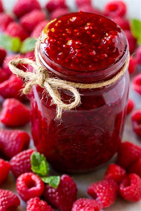 raspberry-sauce-dinner-at-the-zoo image