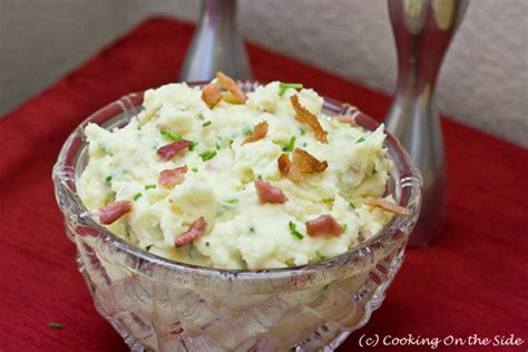recipe-mashed-potatoes-with-bacon-sour-cream image