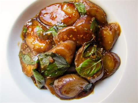 braised-eggplant-with-garlic-and-basil-recipe-serious-eats image
