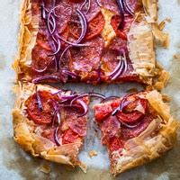 phyllo-dough-pizza-with-pepperoni-and-tomato-best image