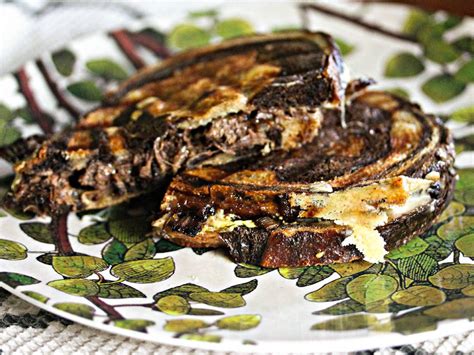 short-rib-caramelized-onion-and-gouda-grilled-cheese image