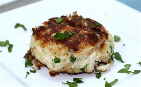homemade-crab-cakes-with-sweet-chili-lime-sauce image