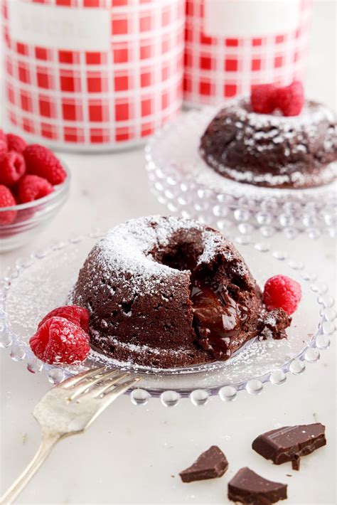 lava-cake-amandas-cookin-cake-cupcakes image