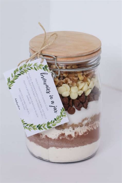brownies-in-a-jar-homemade-gift-with-free-printable image