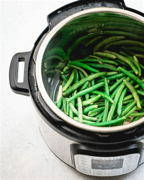 instant-pot-green-beans-with-lemon-a-couple-cooks image