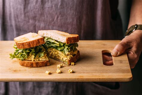 easy-vegan-tofu-egg-salad-sandwich-gluten-free image