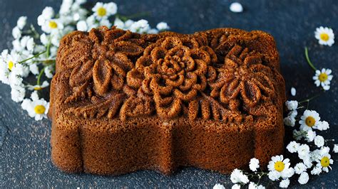 fiori-di-sicilia-loaf-cake-amoretti image