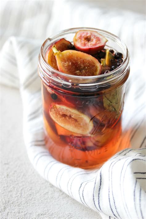quick-pickled-figs-dishing-out-health image