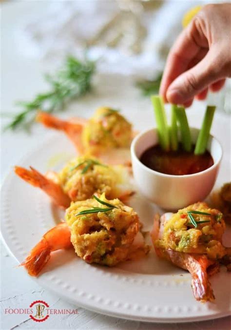 easy-baked-stuffed-shrimp-with-crabmeat-ritz-crackers image