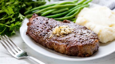 how-to-cook-steak-perfectly-every-time-the-stay-at image