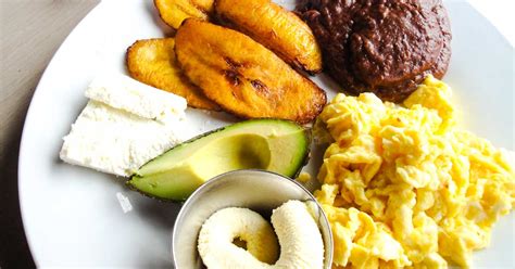 honduran-food-29-awesome-dishes-you-cant-miss image