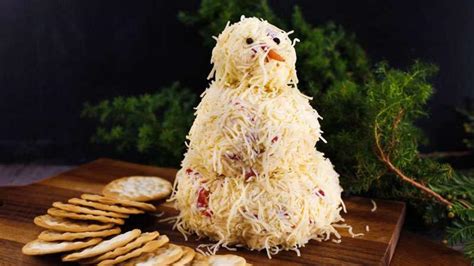 amazing-cheese-ball-recipes-that-you-need-to-make image