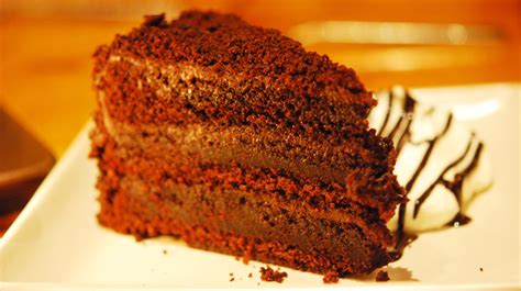 before-you-bake-brooklyns-legendary-cake-heed-a image