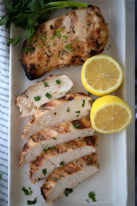 honey-mustard-grilled-chicken-recipe-the-carefree image