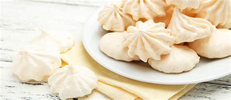 french-meringue-traditional-dessert-from-france image