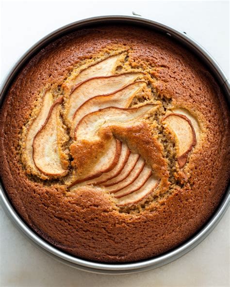 pear-ginger-cake-justine-doiron image