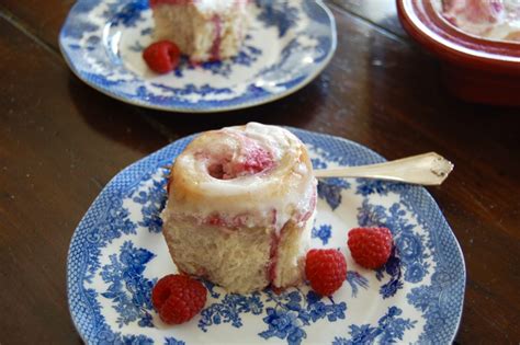 raspberry-cream-cheese-sweet-rolls-mel-and-boys image