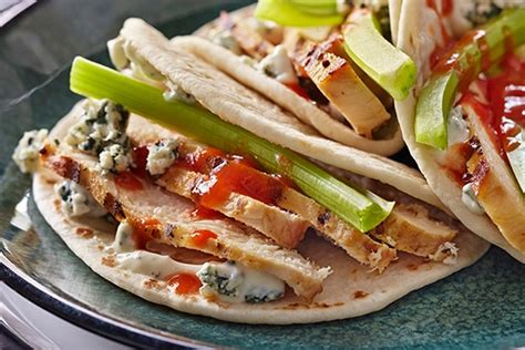 buffalo-chicken-tacos-recipe-mission-foods image