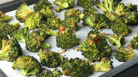 spicy-chili-garlic-roasted-broccoli-whole30 image