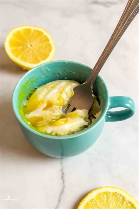 lemon-mug-cake-with-lemon-curd-beeyondcereal image