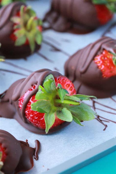vegan-chocolate-covered-strawberries-loving-it-vegan image