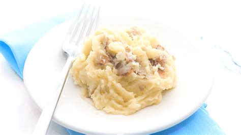 garlic-mashed-potatoes-in-the-microwave-just image