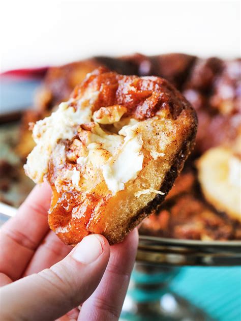 monkey-bread-with-cream-cheese-in-the image