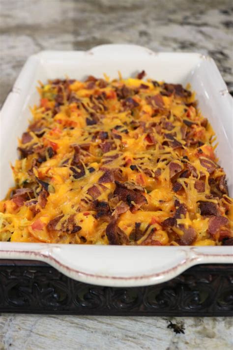 easy-recipe-hash-browns-eggs-and-bacon-breakfast image