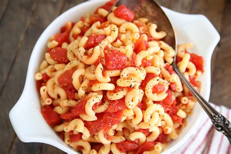 classic-macaroni-and-tomatoes image