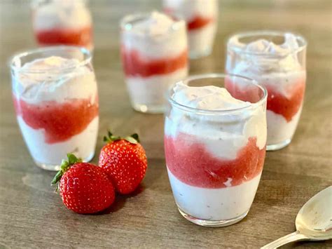 easy-strawberry-mousse-the-short-order-cook image