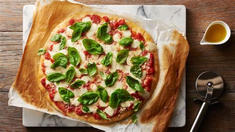 classic-margherita-pizza-recipe-pillsburycom image
