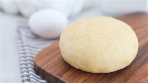 watch-how-to-make-empanada-dough-yummyph image