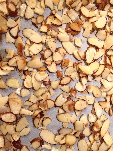 toasted-sugared-slivered-almonds-recipe-melanie image