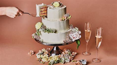 lemon-and-raspberry-wedding-cake-recipe-bon-apptit image