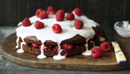 low-fat-chocolate-sponge-cake-recipe-bbc-food image