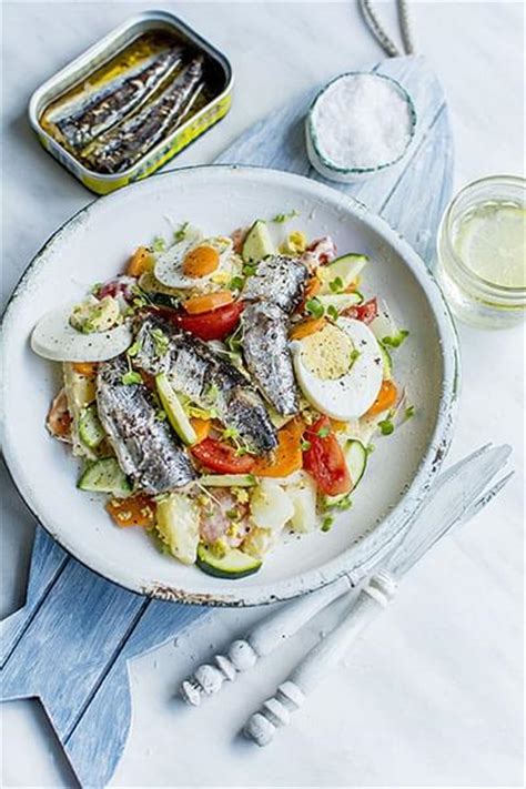 recipes-genoa-salad-with-sardines-soscuisine image