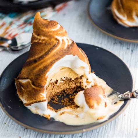 easy-individual-baked-alaska-with-pumpkin-and-salted image