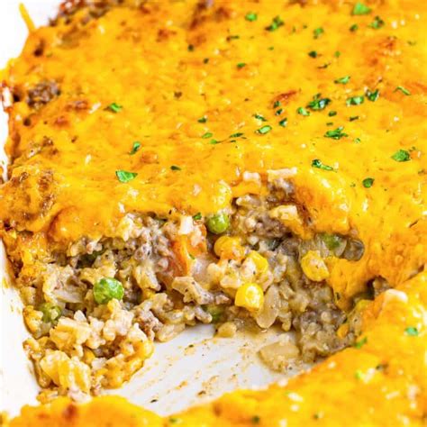 cheesy-ground-beef-and-rice-casserole-the-country-cook image