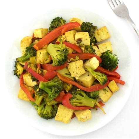 broccoli-red-pepper-tofu-stir-fry-vegannie image