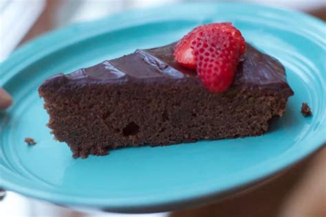 amazing-flourless-chocolate-cake-ina-garten-style image