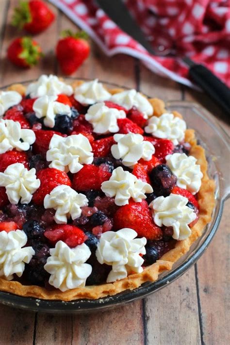 easy-patriotic-berry-pie-life-is-sweeter-by-design image