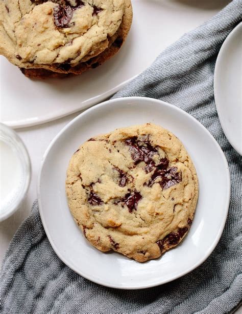 crisp-and-chewy-chocolate-chip-cookies-familystyle-food image