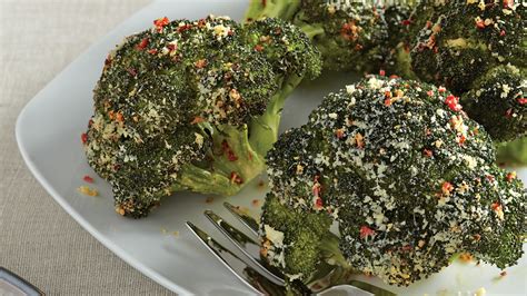 parmesan-chili-roasted-broccoli-sobeys-inc image