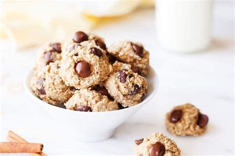 banana-oat-cookies-with-chocolate-chips-clean image