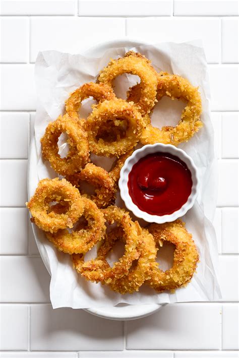 potato-chip-crusted-baked-onion-rings-fork-knife-swoon image