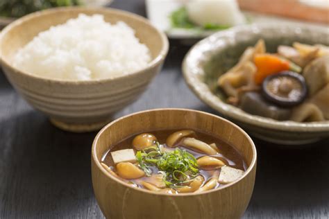 japanese-vegetable-miso-soup-recipe-the-spruce-eats image